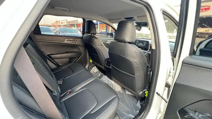 سبورتاج 2022 نص فل 2.0 ديزل تيربو 8