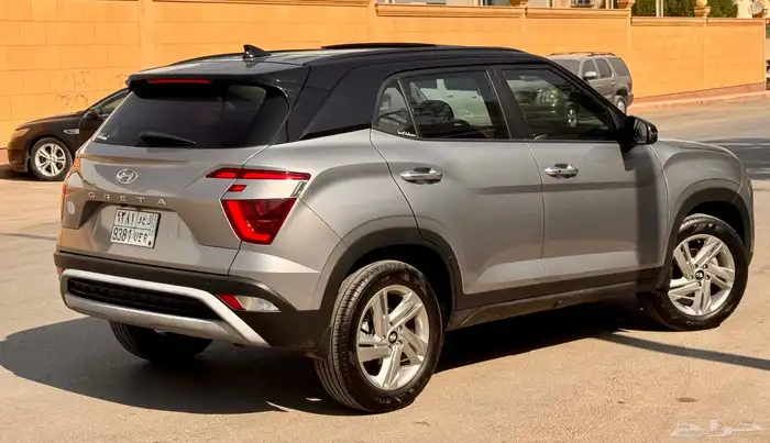 هيونداي كريتا 2024 قمة النظافة ممشى قليل 4