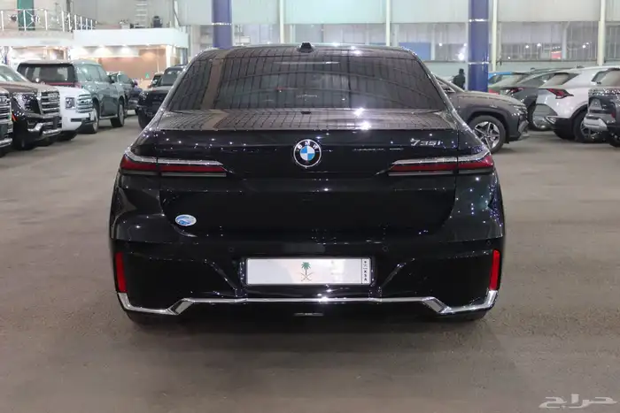 بي إم دبليو 735 M-kit موديل 2024 مستخدم بسعر 435.000 5