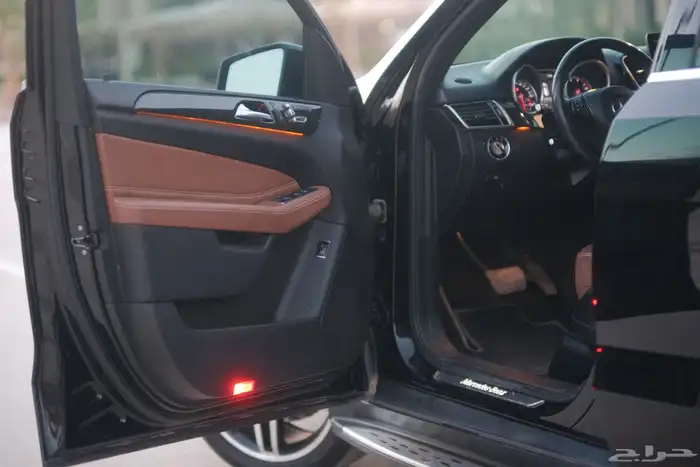 مرسيدس GLE400 موديل 2018 فل كامل AMG 9