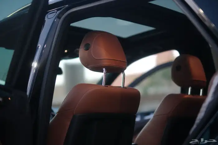 مرسيدس GLE400 موديل 2018 فل كامل AMG 15