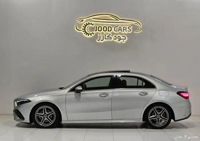 مرسيدس A200 موديل 2023 بحاله ممتازه 3