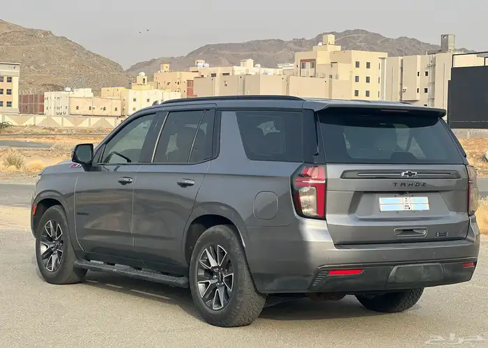للبيع شيفرولية تاهو فئة z71 اعلى فئة بحالة الوكالة 6