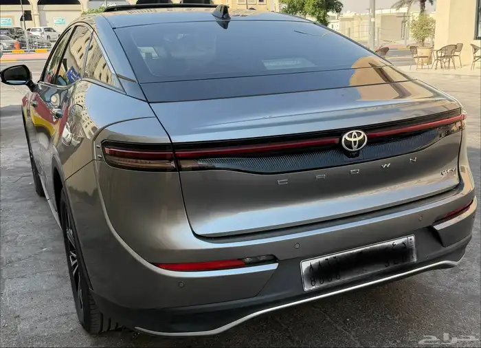 كراون بريميوم 2025 3