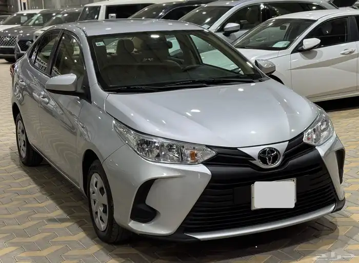 تويوتا يارس Y استاندر 2022 1