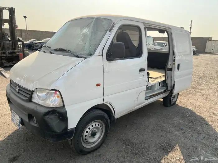 سوزوكي فان إيكو 2025 مصدوم 3