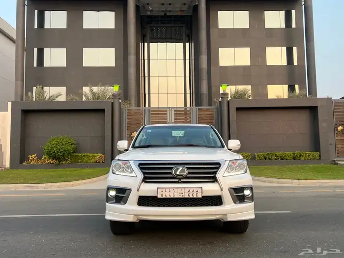 جيب لكزس LX 2015 فل كامل DD نظيف جدا منوة المستخدم 1