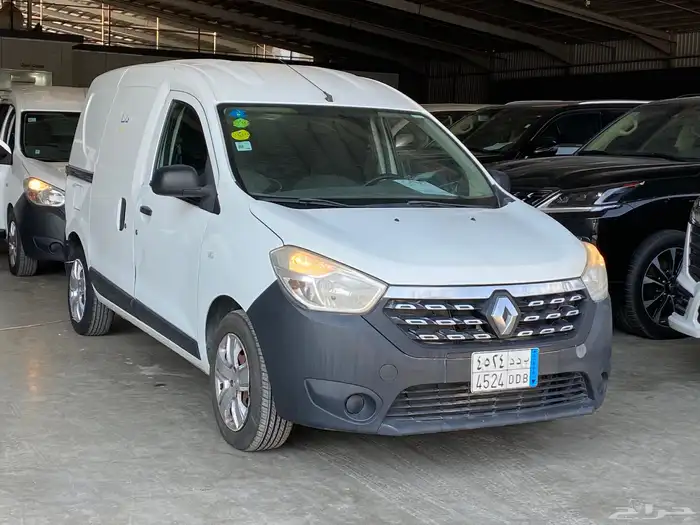 رينو دوكر بضاعه بنزين قير عادي 2018 0