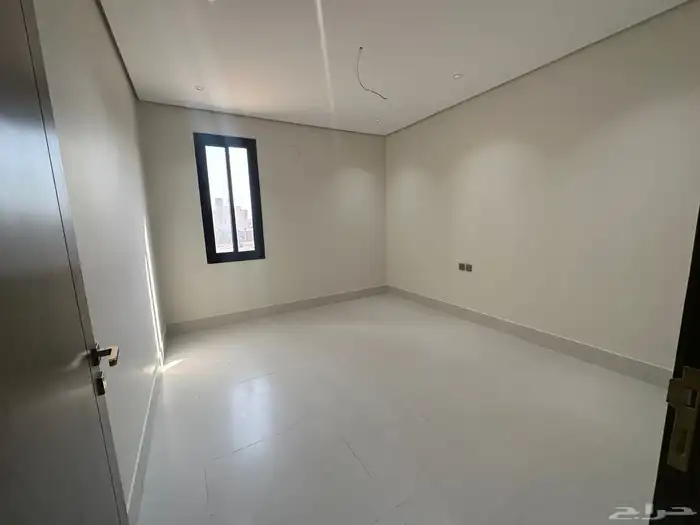 فيلا ارضيه للبيع مدخل خاص حي الاخضر 20