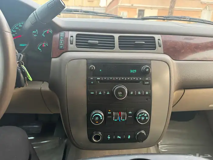 شيفرولية سوبربان 2013 اسود ملكي نظيف للبيع 43