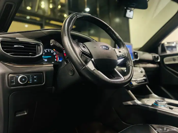 فورد اكسبلورر ليمتد 2020 (بحالة ممتازة) 18