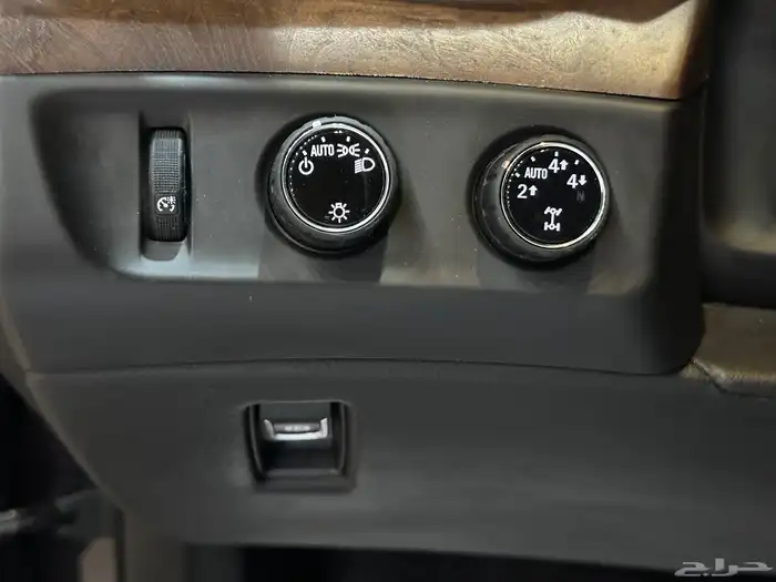 كاديلاك اسكاليد موديل 2016 فل كامل نظيف جدا 9