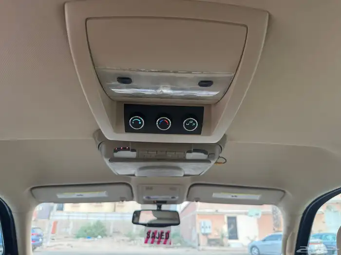 شيفرولية سوبربان 2013 اسود ملكي نظيف للبيع 28