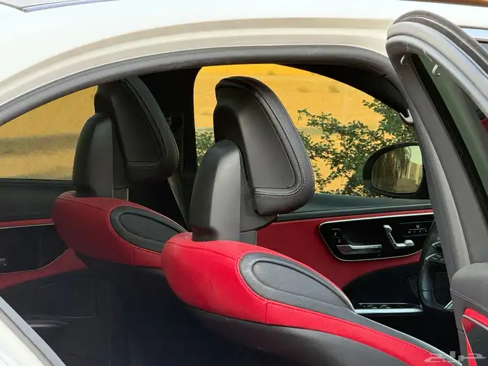 مرسيديس C200 2023 11