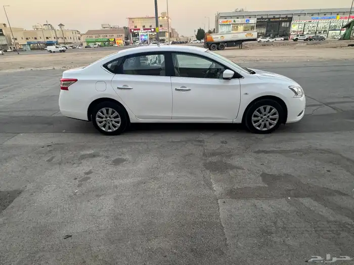 نيسان سنترا 1