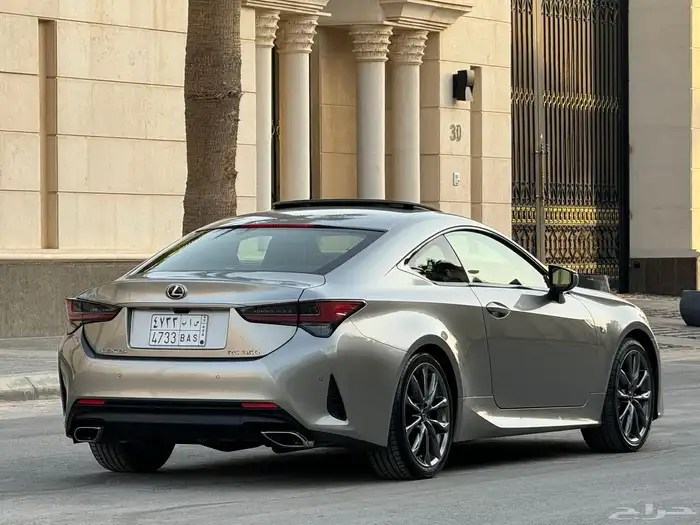 لكزس RC350 F موديل 2020 ممشى 71 الف تشيكات وكاله 17
