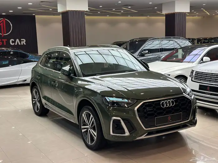 Audi Q5 S Line 2025 1