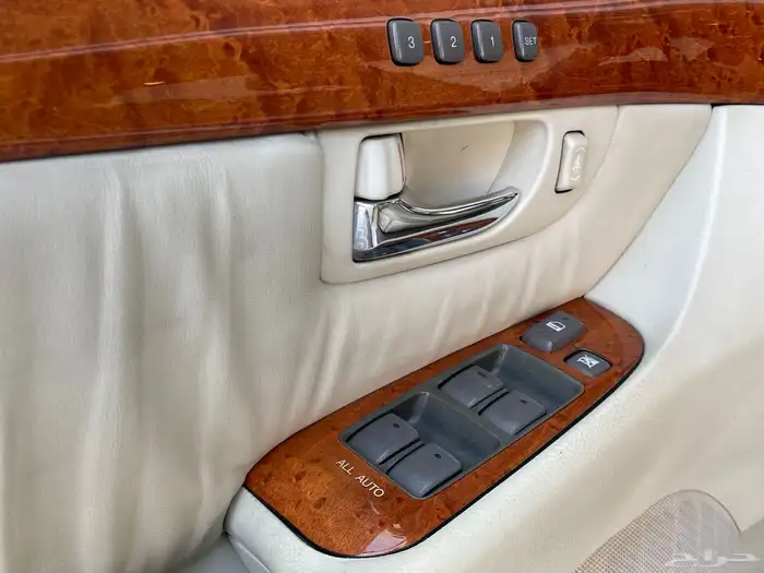 لكزس ( مخزن ) 80