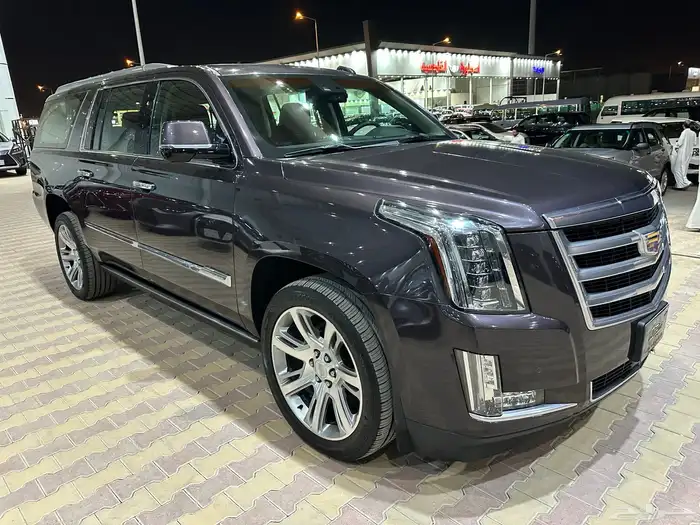 كاديلاك اسكاليد موديل 2016 فل كامل نظيف جدا 2