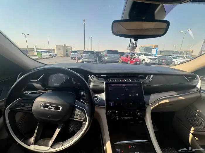 جيب جراند شيروكي 2022 ليمتد 2