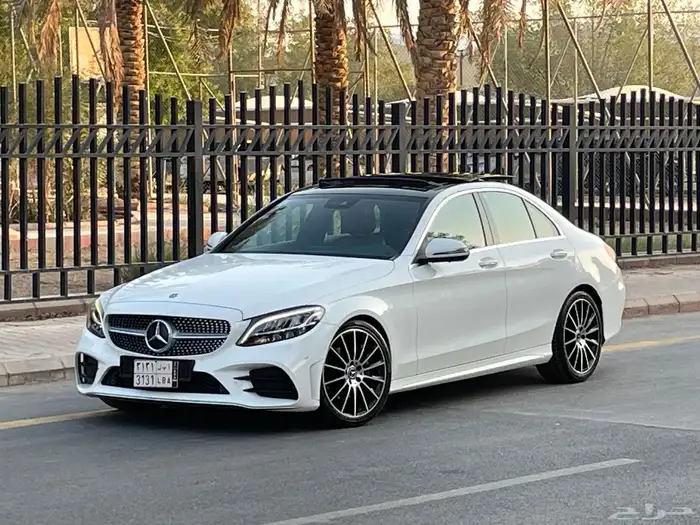 مرسيدس C200 2019 خليجي فل كامل منوة المستخدم 4