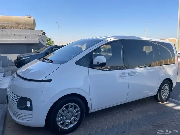 للتنازل او البيع هيونداي ستاريا موديل 2023 ديزل 7