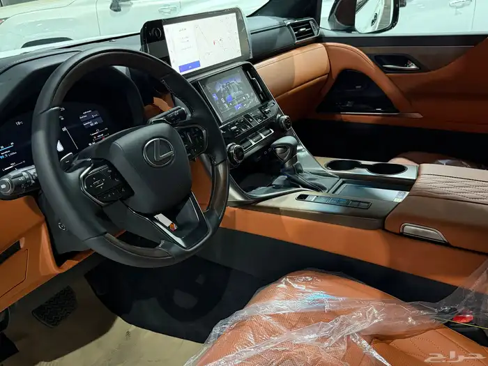 لكزس LX 600 بريمي VIP ابيض بلاك ادشن داخل - جملي نظام 50-50 11