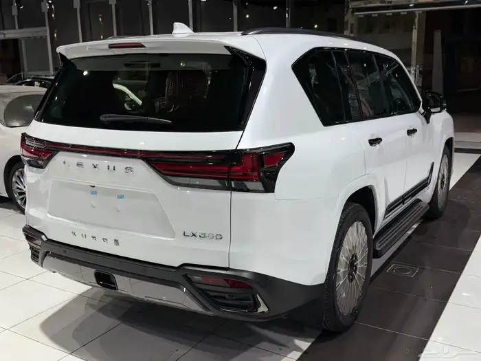 لكزس LX 600 بريمي VIP ابيض بلاك ادشن داخل - جملي نظام 50-50 4