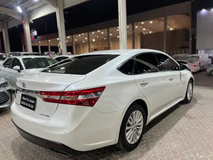 تويوتا افالون2015 فل كامل ليمتيد 17