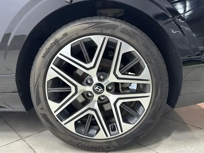 هيونداي ازيرا موديل 2023 13