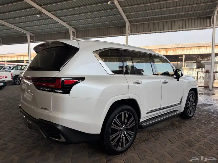 لكزس LX600 BB سعودي موديل 2025 18