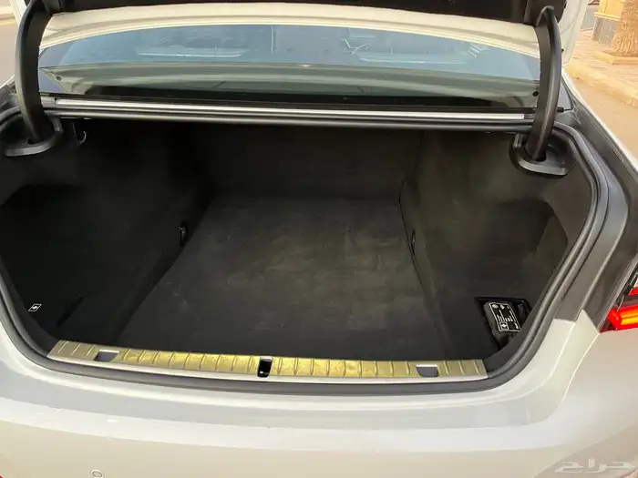 بي ام دبليو 730 2020 27