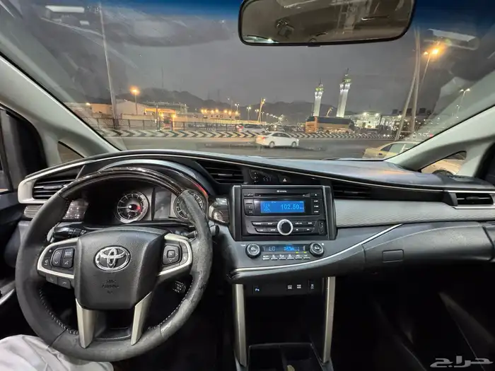 انوفا تايوتا 2017 15