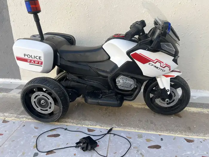 دباب كهربائي اطفال شاريته جديد مالي حاجه فيه للبيع 150 0