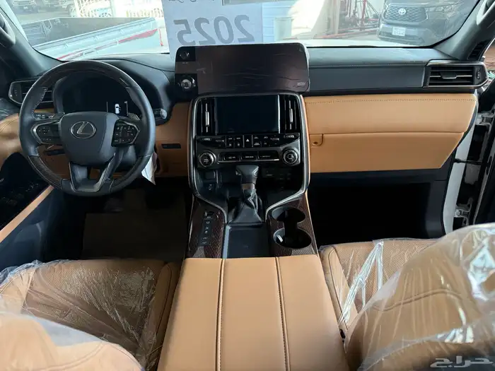 لكزس LX600 BB سعودي موديل 2025 29