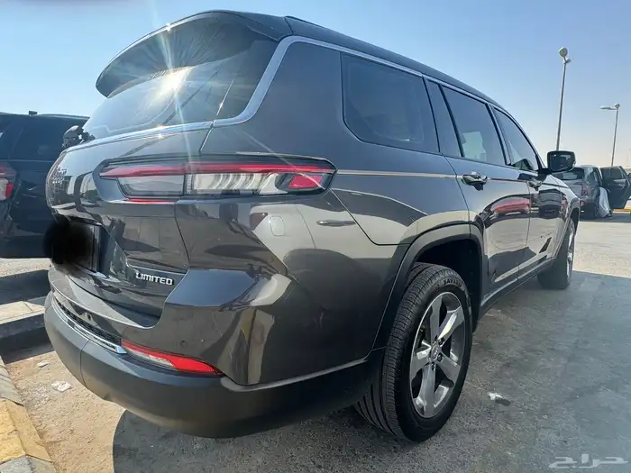 جيب جراند شيروكي 2022 ليمتد 6