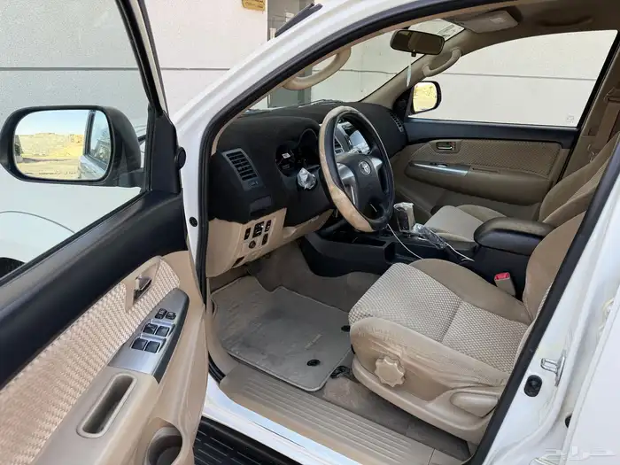 فورتشنر 2015 دبل مخزن ماشي 60 الف فقط 7