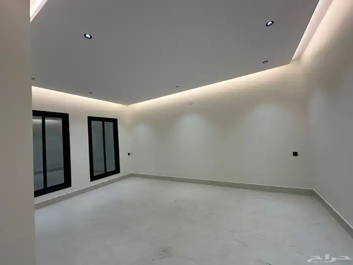 للبيع شقق بمدخل مستقل بحى حسام خميس مشيط 2