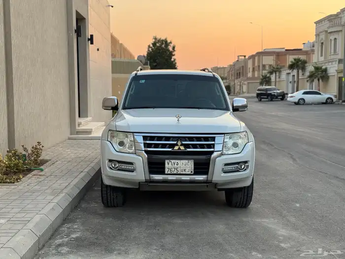 باجيرو 2015 فل كامل 0