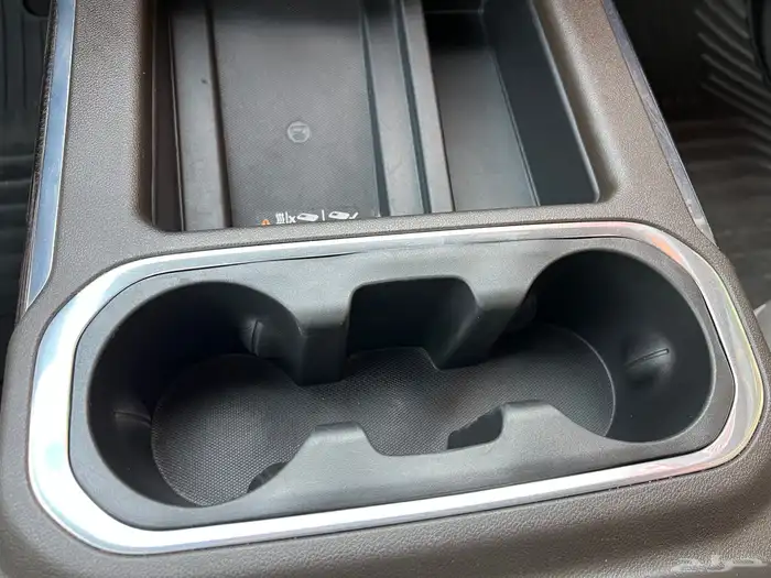 شيفرولية سلفرادو 2021 سعودي RST قير علاق 8 سرندل شبه جديد 12