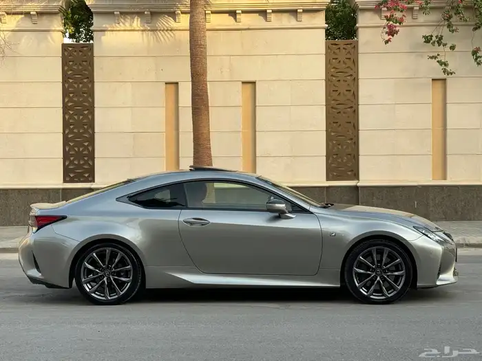 لكزس RC350 F موديل 2020 ممشى 71 الف تشيكات وكاله 21