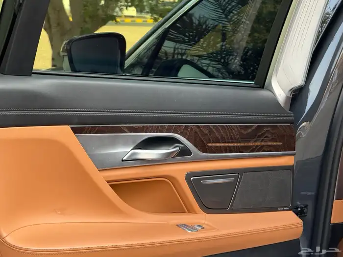 بي ام دبليو 730Li 2021 16