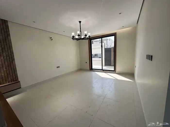 فيلا ارضيه للبيع مدخل خاص حي الاخضر 3