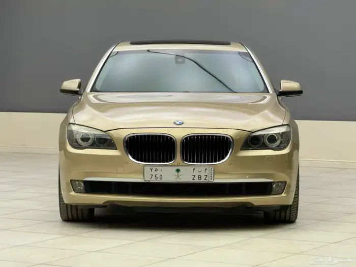 BMW 750Li 2011 ممشى قليل قمة النظافة 0
