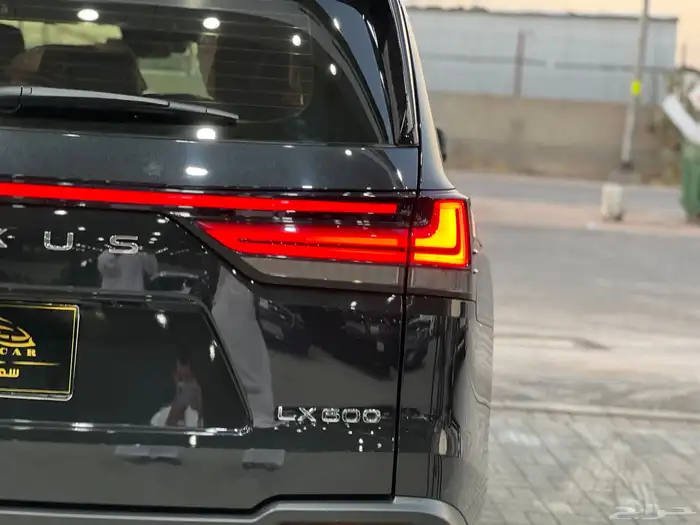 لكزس LX600 سبورت F موديل 2025 9