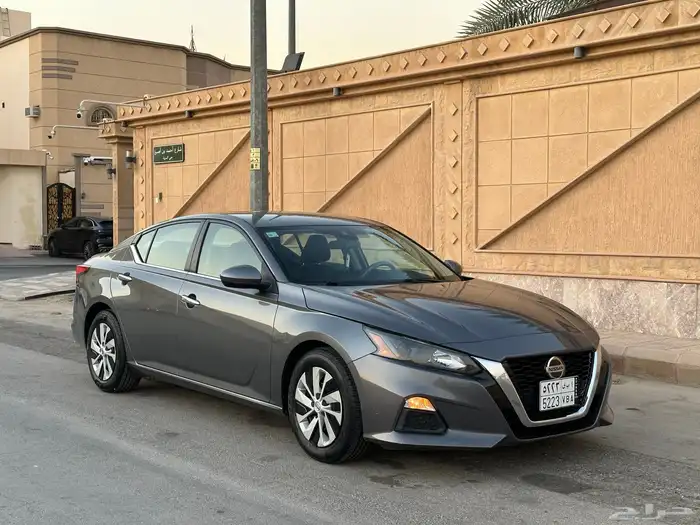 نيسان التيما 2022 نص فل نظيف للبيع بطاقة جمركية 4