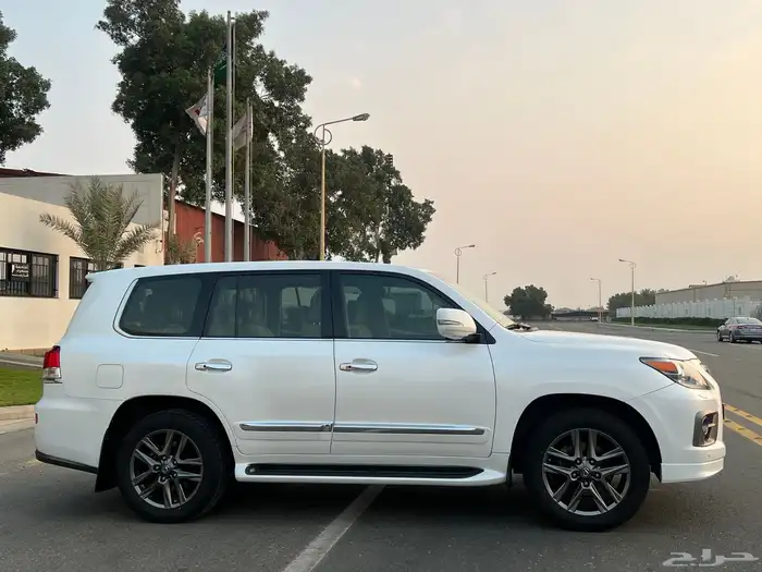 جيب لكزس LX 2015 فل كامل DD نظيف جدا منوة المستخدم 5