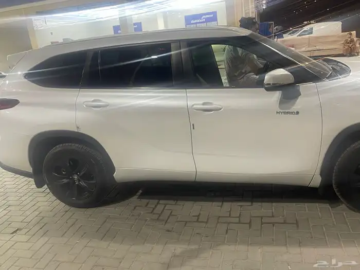 سيارة تايوتا هايلندر هايبرد موديل 2023 17
