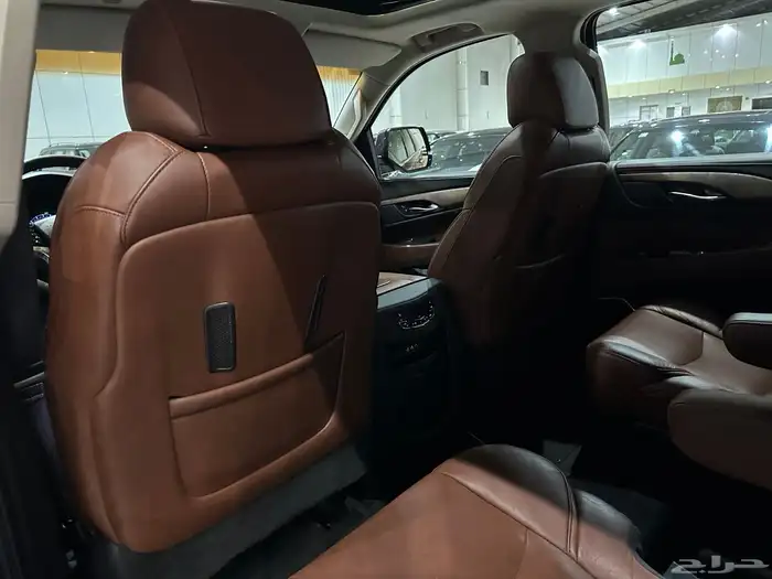 كاديلاك اسكاليد موديل 2016 فل كامل نظيف جدا 16