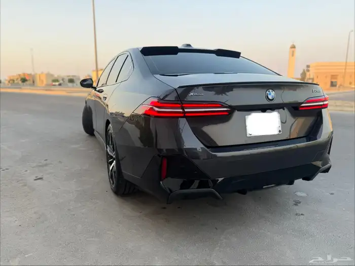 بي ام دابليو 530i m 2024 10